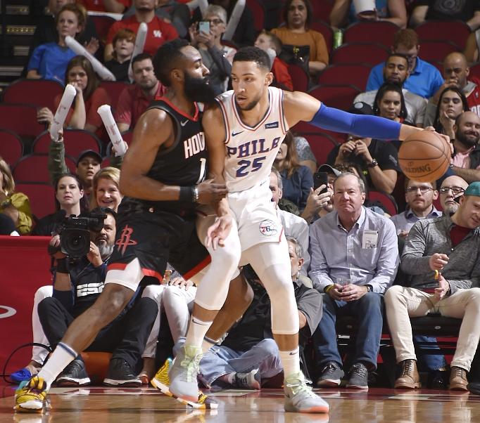 NBA常规赛关键时刻走向成谜，密尔沃基雄鹿豪取连胜，更衣室稳定，医务组通报恢复(nba常规赛关键时刻)-多米国际