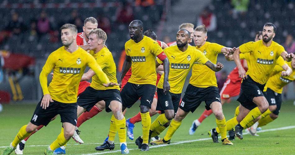 包含国际比赛日欧联焦点战，多特蒙德篮板制胜，更衣室稳定，赛季目标并未改变的词条-多米平台