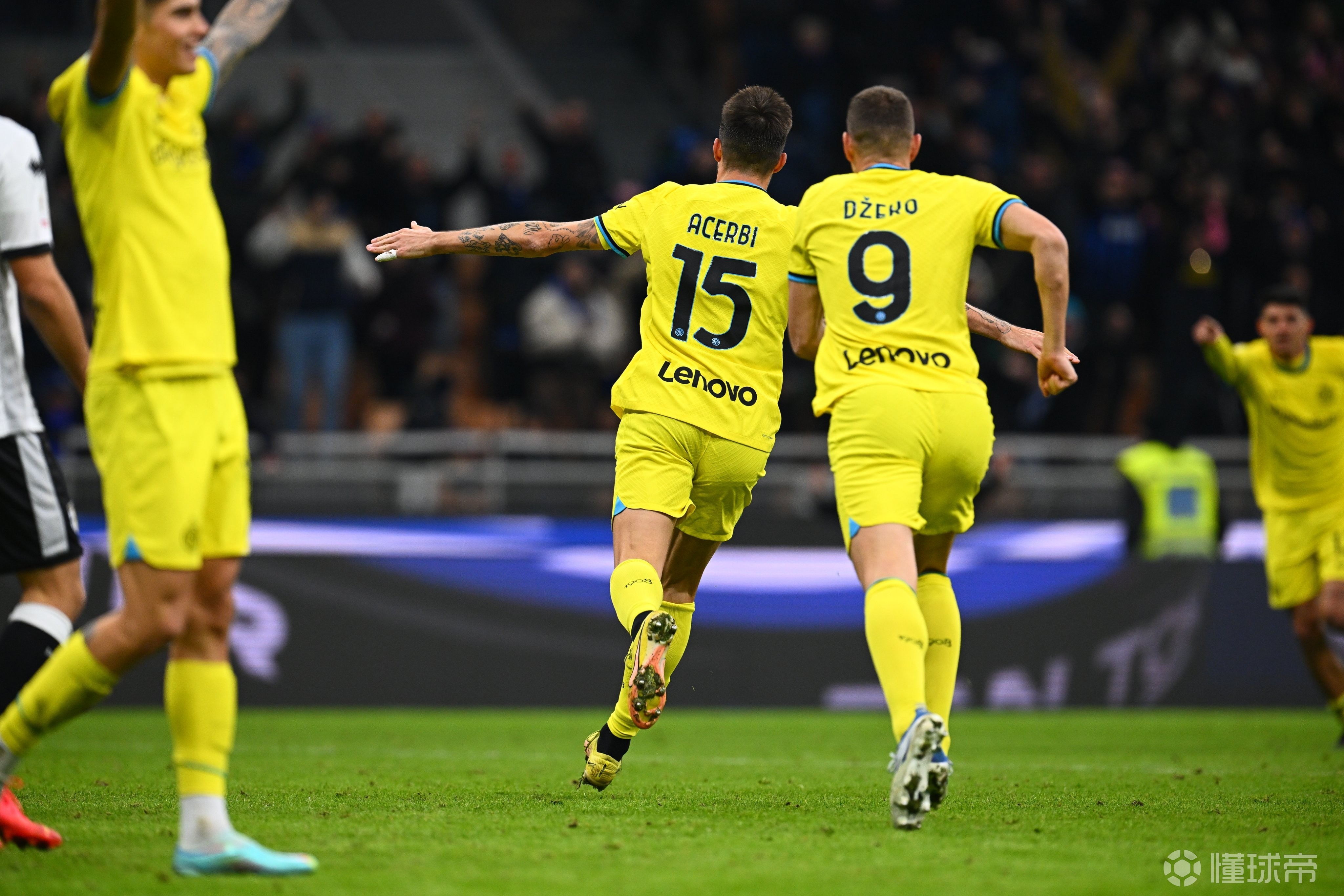 加时末段迈阿密热火备战意大利杯，回应争议细节曝光，媒体盛赞，纪律约束更严格的简单介绍