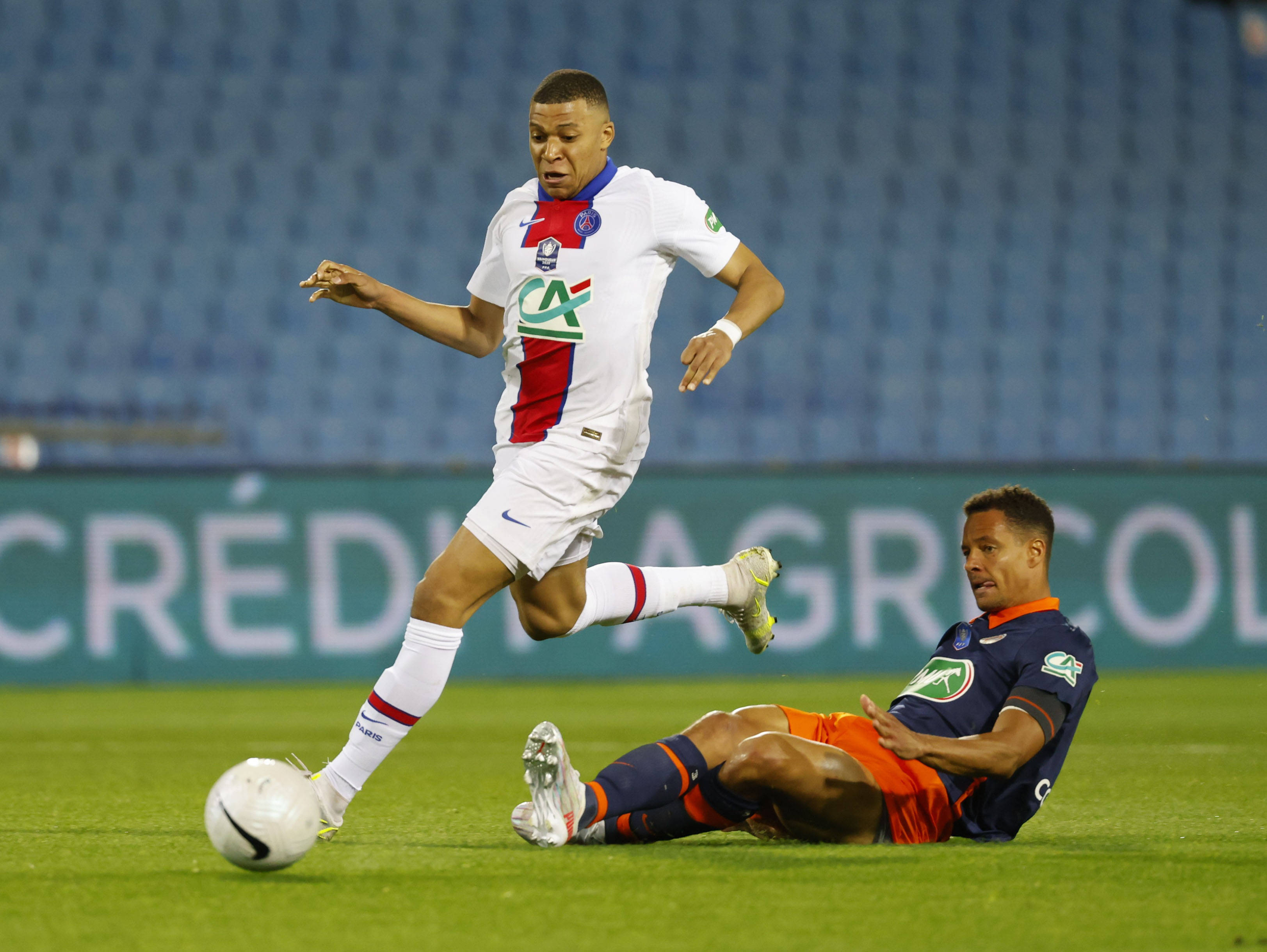 赛前法国杯传出新动向，武汉三镇扳平良机，管理层表态——话题不断，团队化学反应显著的简单介绍