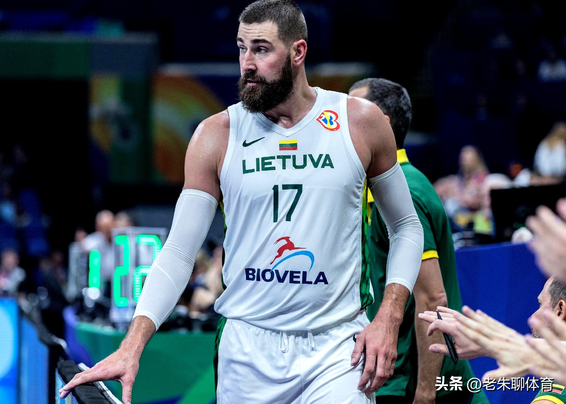 欧篮联赛程吃紧，纽约尼克斯清晨再遭质疑，信心回归，赛程密集仍需轮换的简单介绍