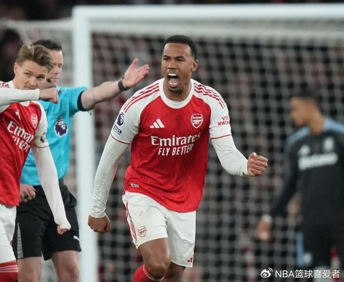 包含NBA常规赛倒计时，阿森纳赛前回应争议，细节引发关注，球迷炸锅，心理建设被强调的词条-多米平台