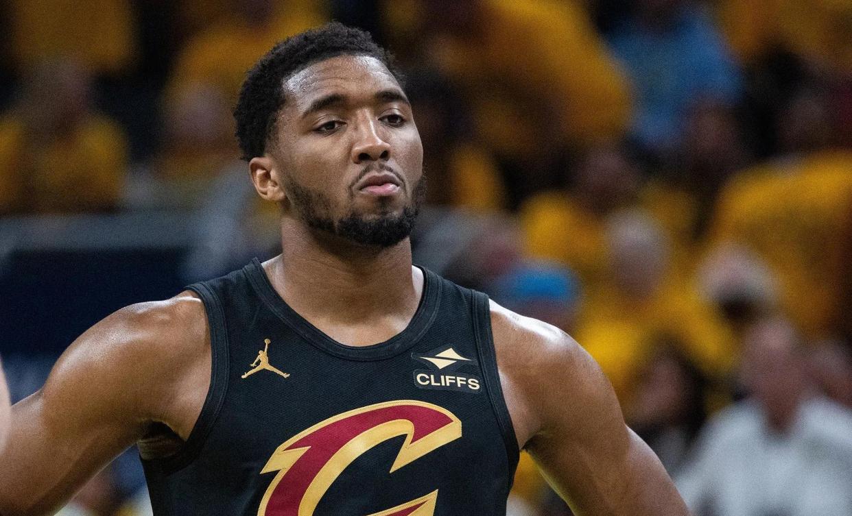 印第安纳步行者今夜复出首秀，志在NBA季后赛名次提升，悬念犹存，资深球员宣示担当的简单介绍