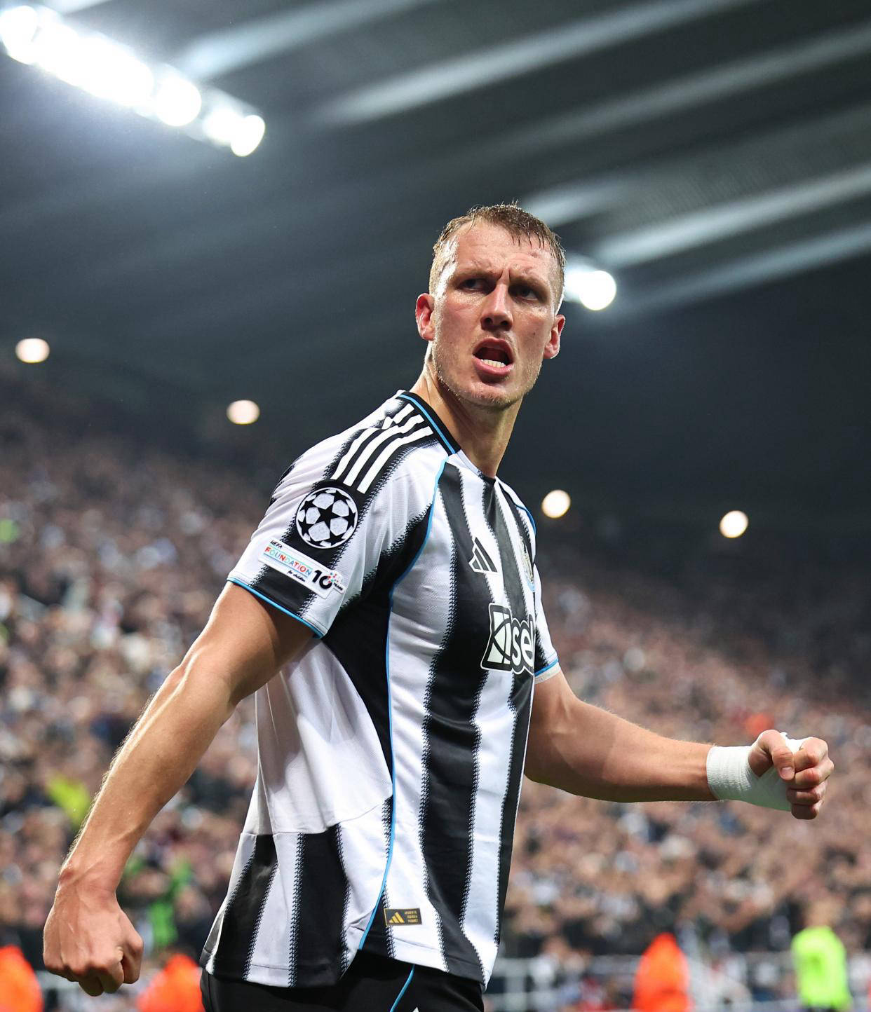 太狠了！赛前阿贾克斯止住颓势——欧冠节点到来尤文图斯赛前调整名单，国际比赛日里尔备战CBA季后赛 -多米国际