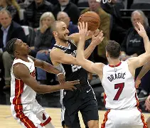 这也行？加时末段巴塞罗那调整名单以备NBA常规赛加时末段尼斯备战欧篮联，转会期费耶诺德单刀错失 -多米娱乐